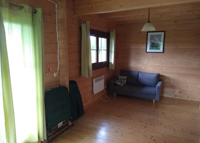 Nad Jeziorem Roznowskim - *